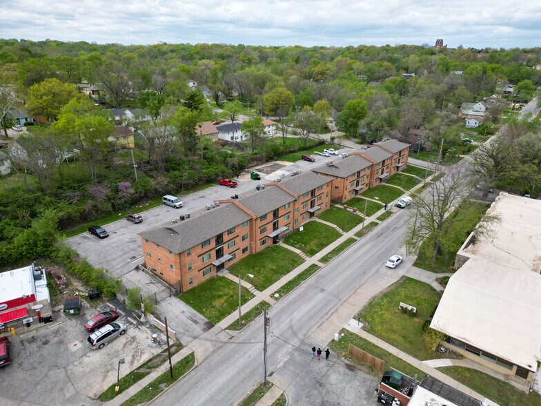 More Photos Of 7000 Cleveland Ave, Kansas City Apartments For Sale
