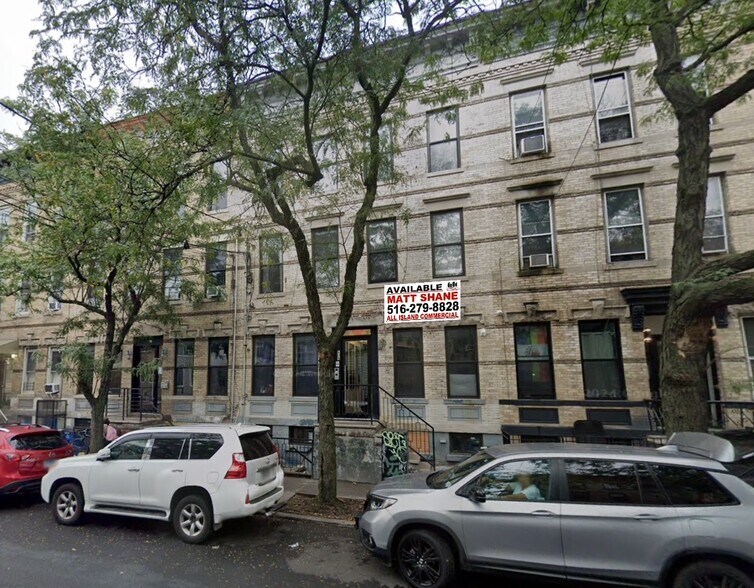 Primary Photo Of 609 Seneca Ave, Ridgewood Apartments For Sale