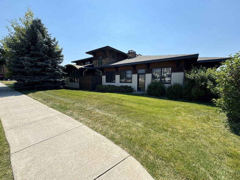 More Photos Of 1946 Stadium Dr, Bozeman Office For Lease