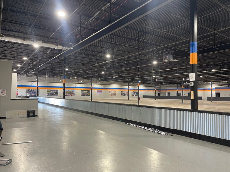 More Photos Of 300-328 S White Horse Pike, Berlin Unknown For Lease