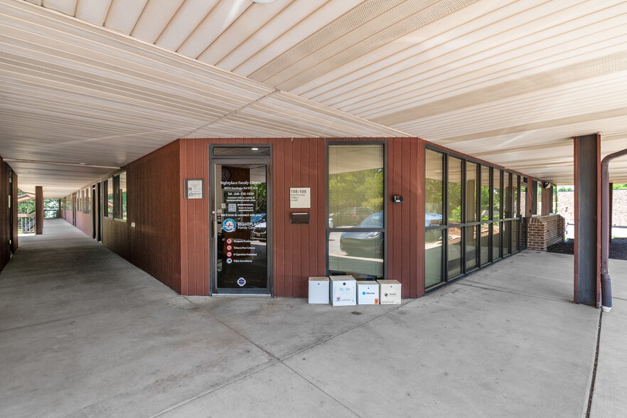 More Photos Of 9650 Santiago Rd, Columbia Medical For Sale