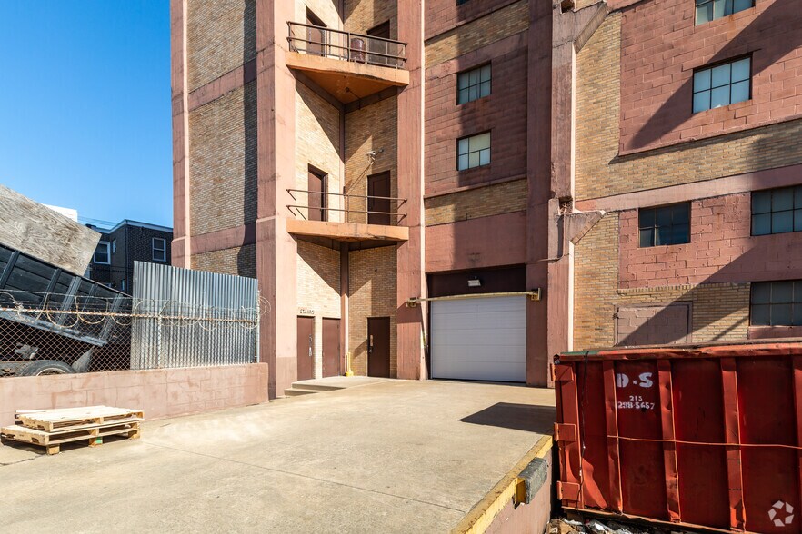 More Photos Of 1241 E Erie Ave, Philadelphia Warehouse For Lease
