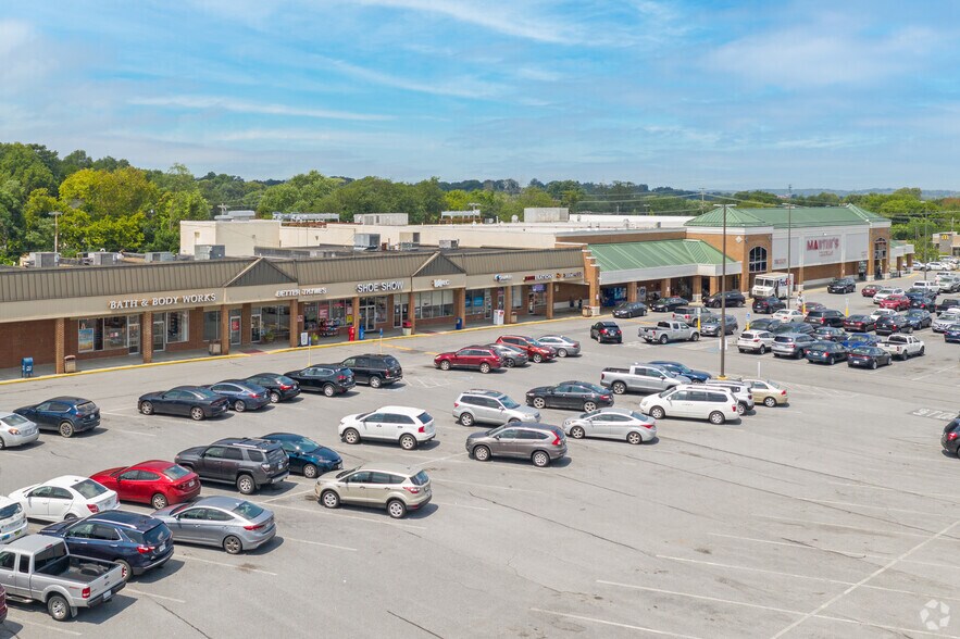 Primary Photo Of 465 South St, Front Royal Unknown For Lease