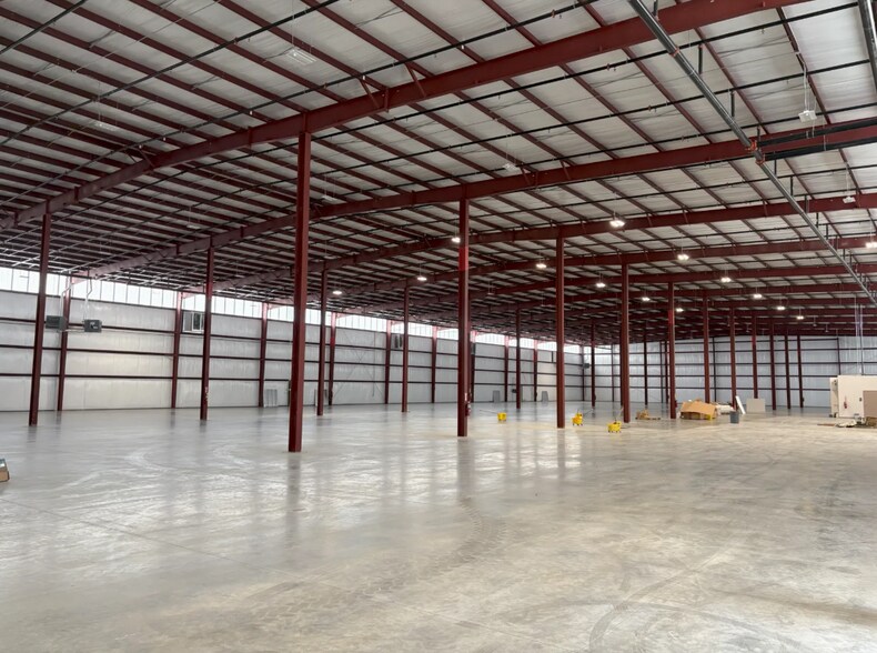 More Photos Of 314 Lee 2231 Rd, Auburn Unknown For Lease