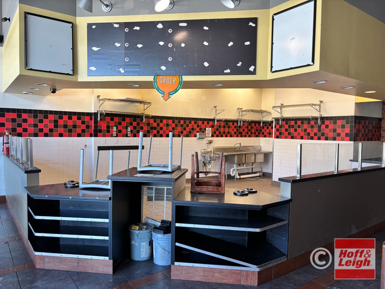 More Photos Of 1938 Euclid Ave, Cleveland Restaurant For Lease