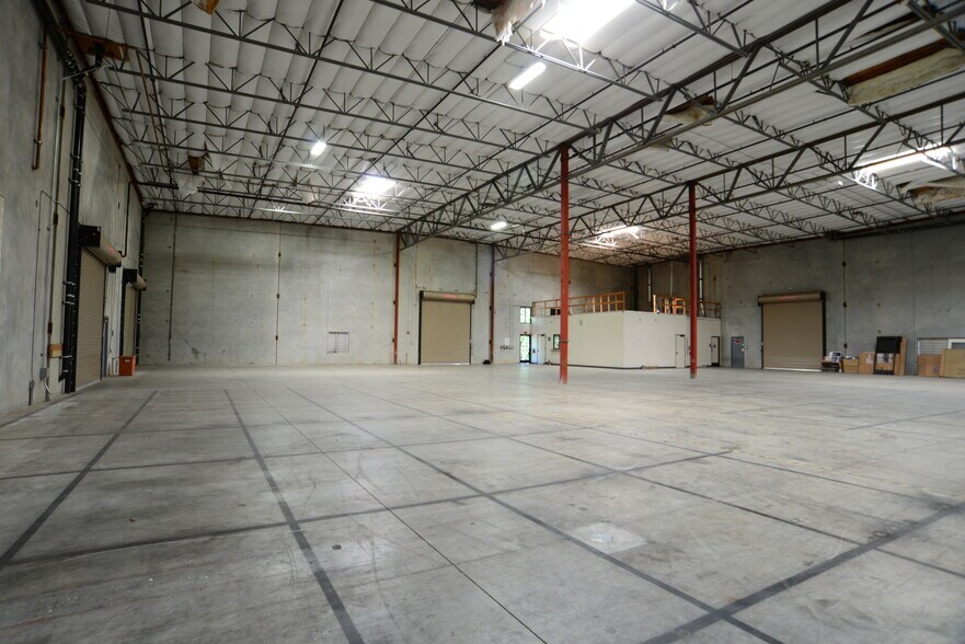 More Photos Of 190 Foss Creek Cir, Healdsburg Warehouse For Lease