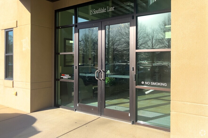 More Photos Of 15 Southlake Ln, Birmingham Office For Lease