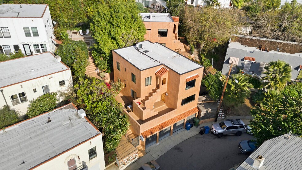 More Photos Of 3361 Hamilton Way, Los Angeles Apartments For Sale