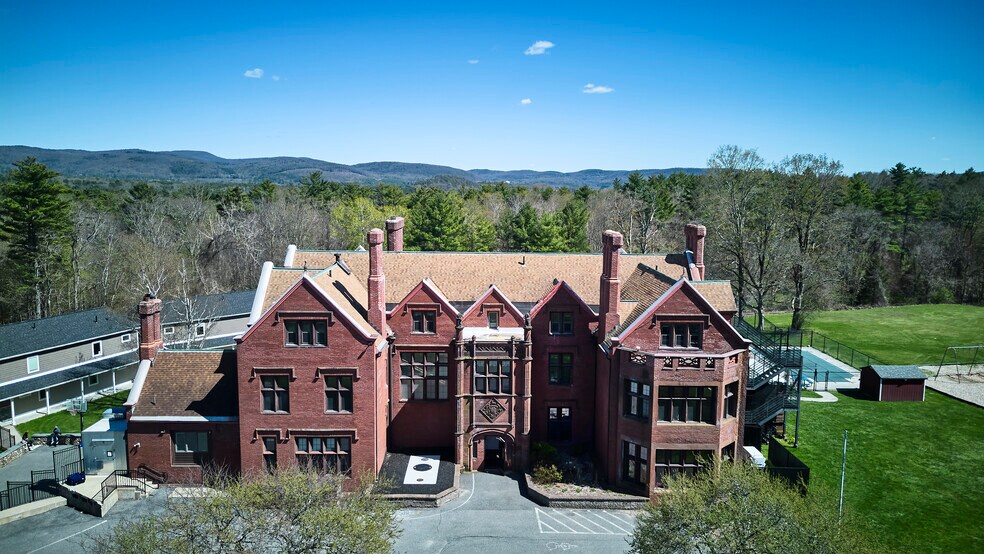More Photos Of 349 Old Stockbridge Rd, Lenox Specialty For Sale