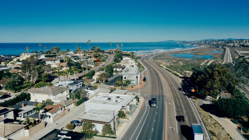 More Photos Of 535 N Highway 101, Solana Beach Office For Lease