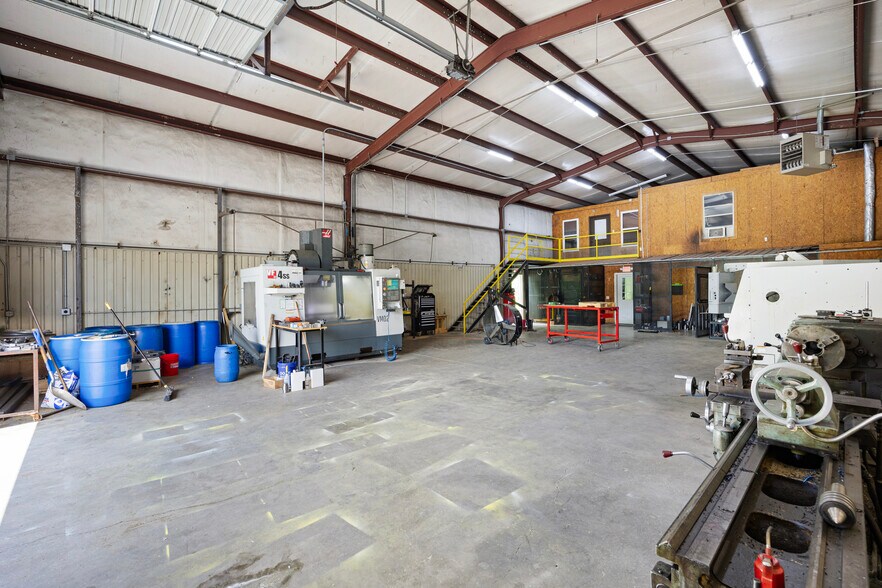 More Photos Of 8411 US Highway 64 W, Russellville Industrial For Sale