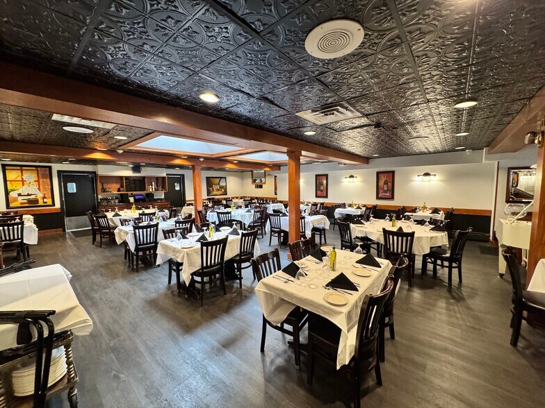 More Photos Of 420 Higgins Ave, Brielle Restaurant For Sale