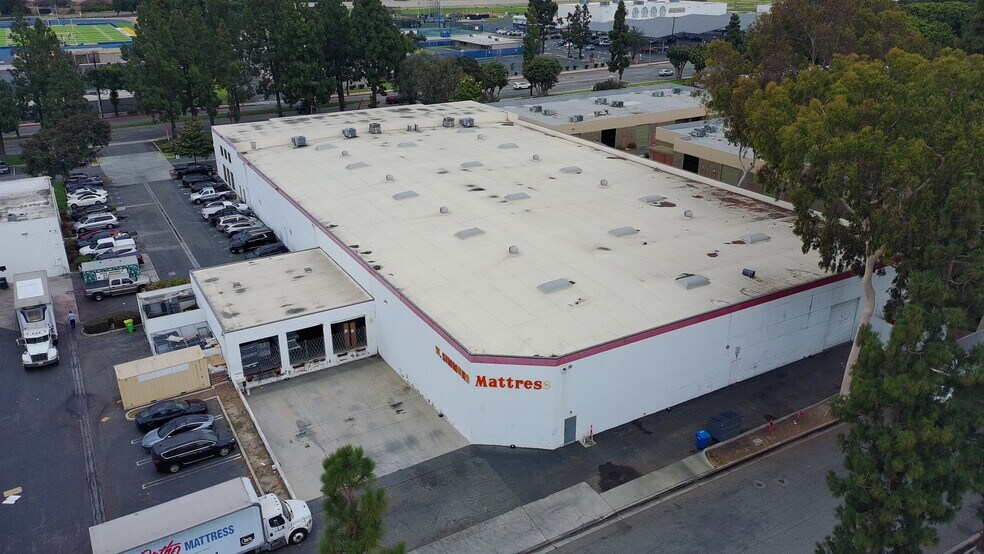 More Photos Of 11030 Artesia Blvd, Cerritos Showroom For Lease