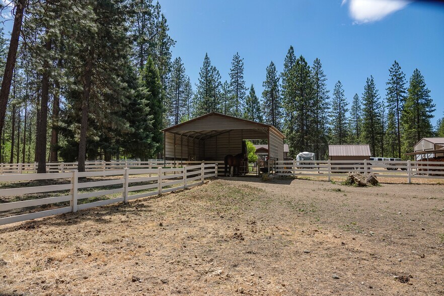 More Photos Of 4216 N Highway 3, Etna Land For Sale