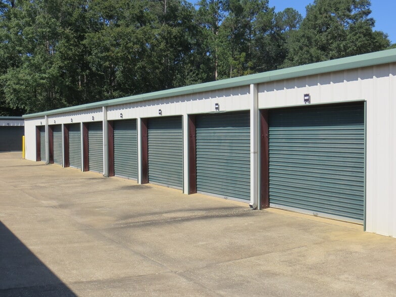 More Photos Of 123 Business Cir, Thomasville Self Storage For Sale