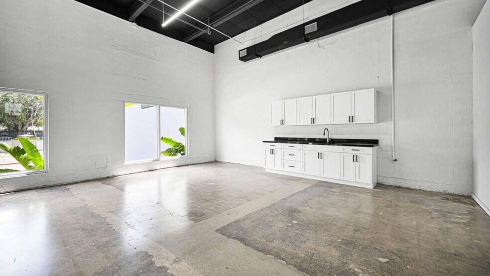 More Photos Of 6800-6890 NE 4th Ct, Miami Light Distribution For Lease