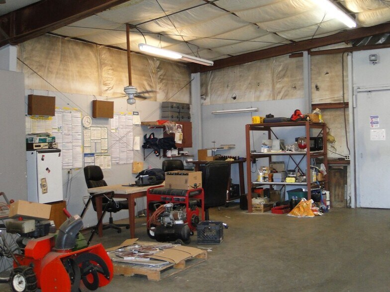More Photos Of 1012 N 9th Ave, Walla Walla Manufacturing For Sale