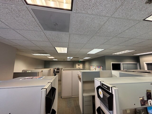 More Photos Of 21 SE 3rd St, Evansville Office For Lease