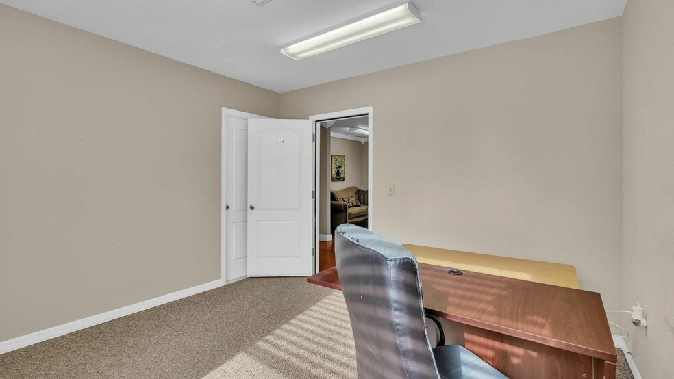 More Photos Of 415 E Main St, Bartow Office For Lease