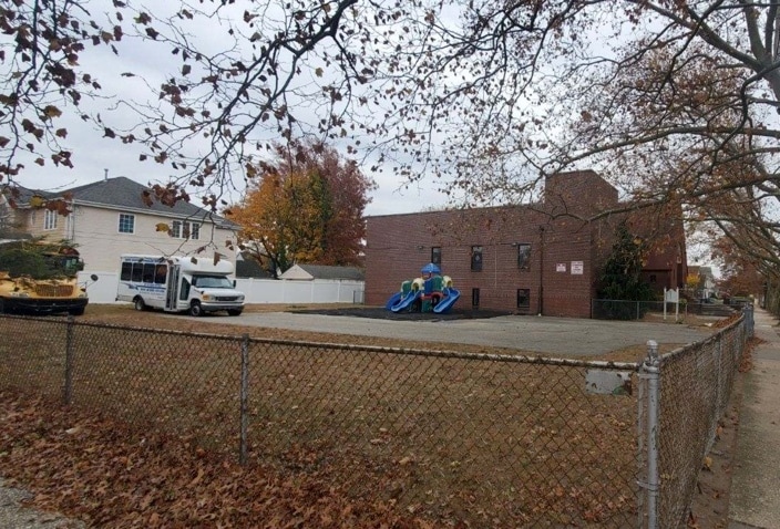 More Photos Of 60 Oliver Ave, Valley Stream Specialty For Sale