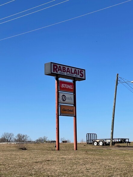 More Photos Of 7135 LA-1 Hwy, Natchitoches Storefront For Sale