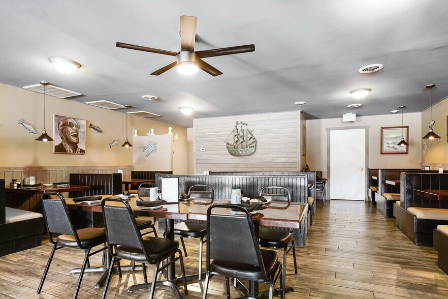 More Photos Of 2633 Holden Beach Rd SW, Holden Beach Restaurant For Sale