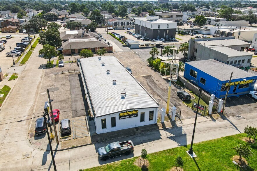More Photos Of 3125 N Causeway Blvd, Metairie Auto Repair For Sale