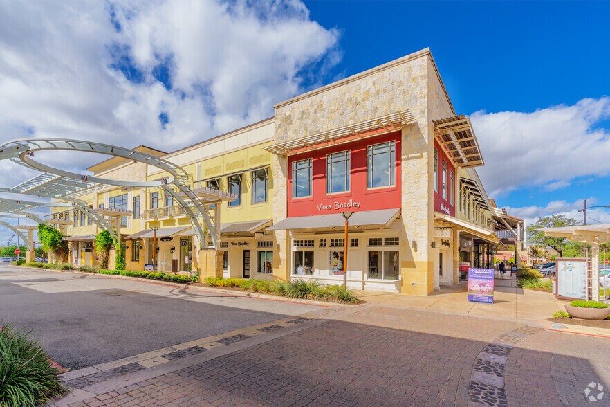 More Photos Of 15900 La Cantera Pky, San Antonio Unknown For Lease