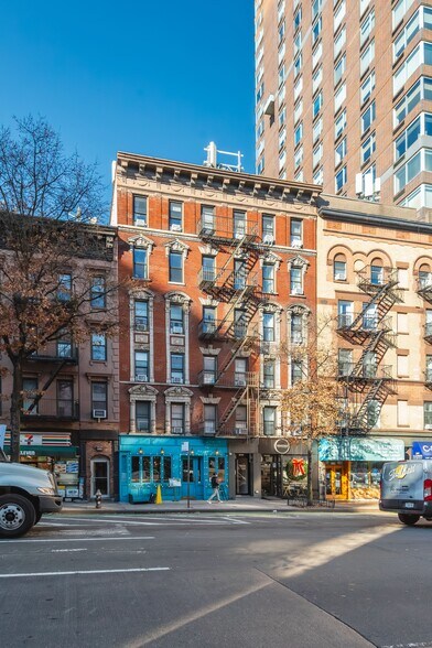 More Photos Of 1685 1st Ave, New York Multifamily For Sale