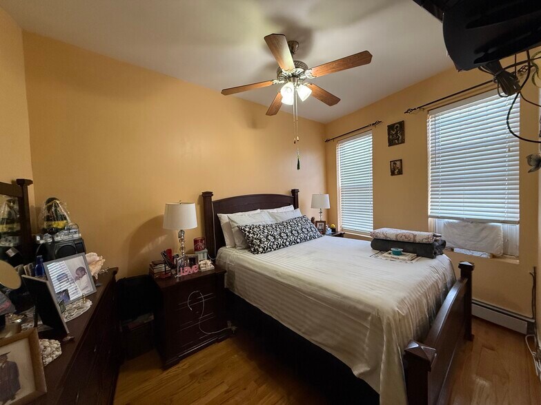 More Photos Of 18413 140th Ave, Springfield Gardens Multifamily For Sale