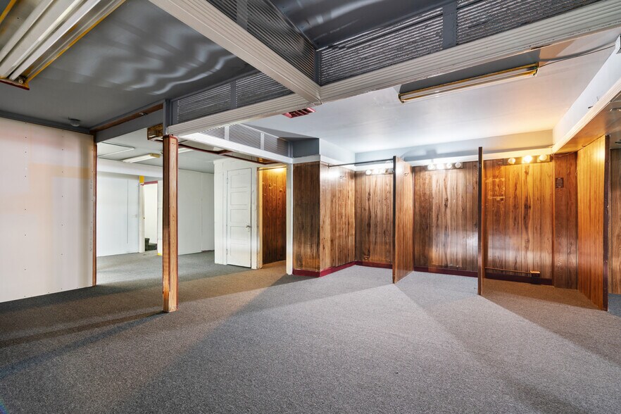 More Photos Of 2640-2650 Mission St, San Francisco Storefront For Lease