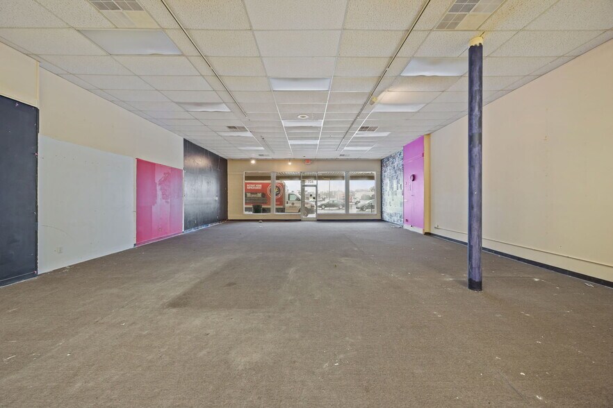 More Photos Of 605-611 Greenville Blvd SW, Greenville Unknown For Lease