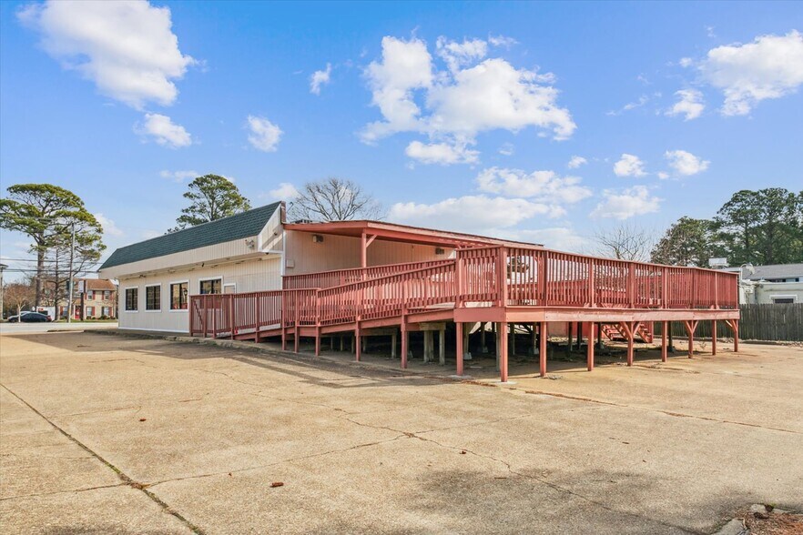 More Photos Of 1721 N King St, Hampton Daycare Center For Sale