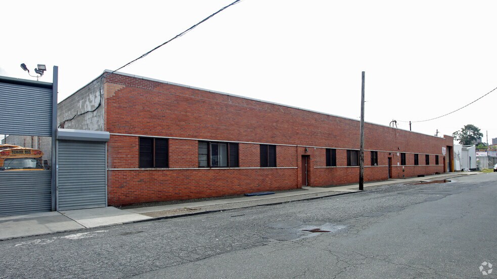 More Photos Of 3630 Rombouts Ave, Bronx Warehouse For Lease