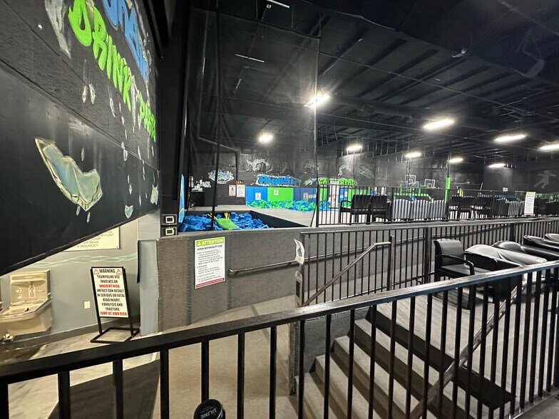 More Photos Of 1250 4th Ave NW, Minot Storefront For Lease