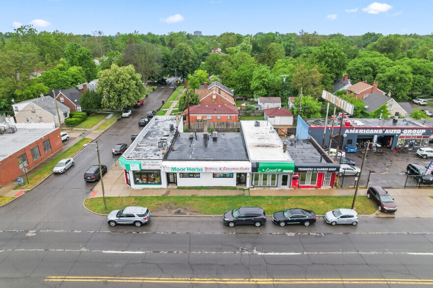 More Photos Of 16124 W 7 Mile Rd, Detroit Storefront For Sale