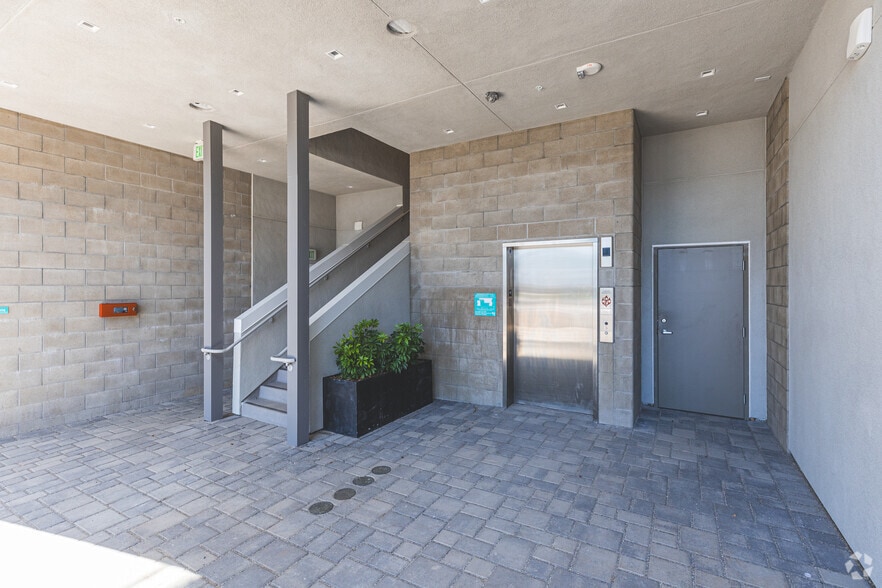 More Photos Of 951 Seacoast Dr, Imperial Beach Restaurant For Lease