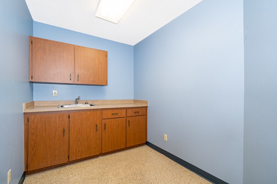 More Photos Of 13330 W Colonial Dr, Winter Garden Medical For Lease