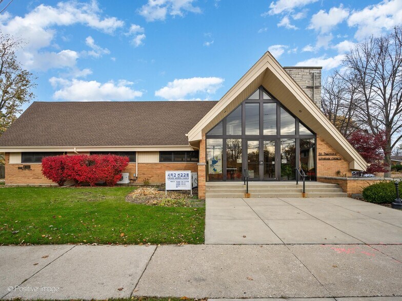 Primary Photo Of 9000 Kildare Ave, Skokie Specialty For Sale