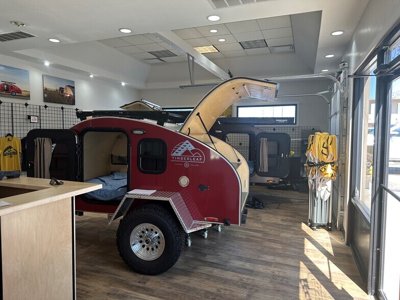 More Photos Of 507 Fruitvale Ct, Grand Junction Showroom For Sale