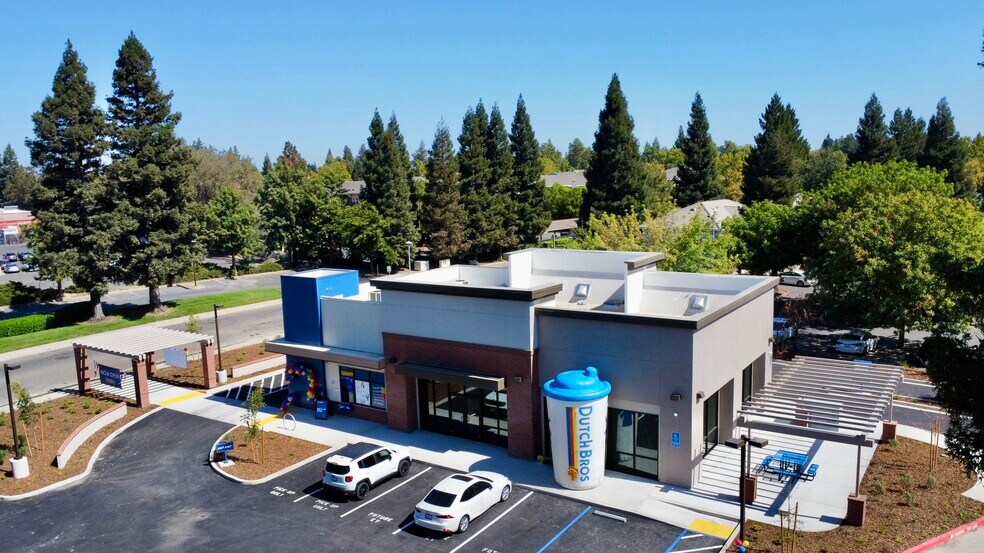 More Photos Of 1561 Corporate way, Sacramento General Retail For Lease