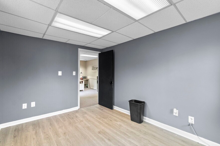 More Photos Of 300 Allegheny Ave, Towson Office For Sale