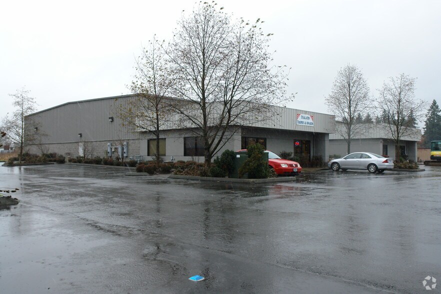More Photos Of 19155-19195 SW Teton Ave, Tualatin Warehouse For Lease