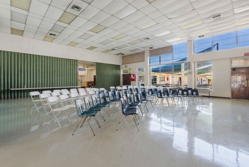 More Photos Of 4755 130th st, Hawthorne Schools For Lease