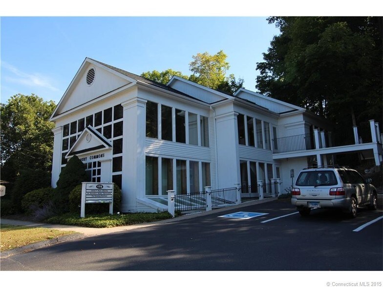 Primary Photo Of 175 Main St S, Woodbury Medical For Sale