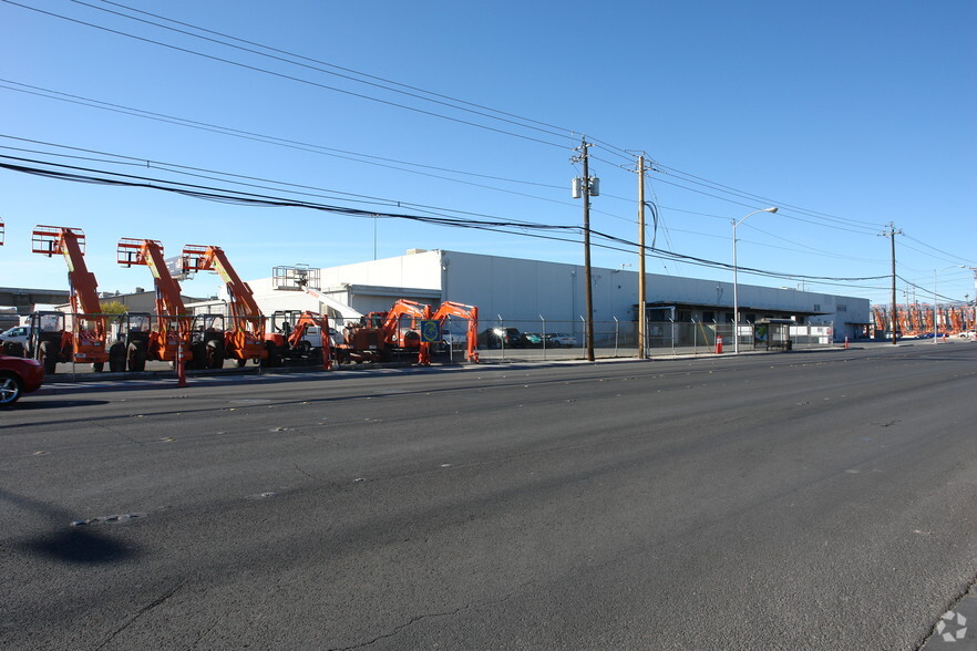 Primary Photo Of 1415 W Bonanza Rd, Las Vegas Warehouse For Lease