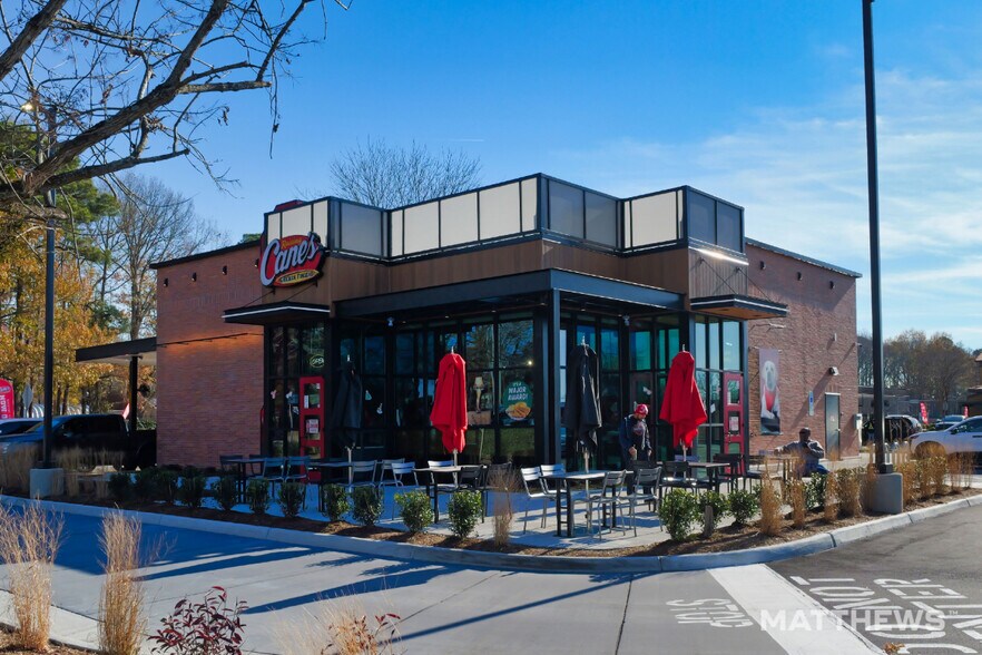 Primary Photo Of 675 Lynnhaven Pky, Virginia Beach Fast Food For Sale