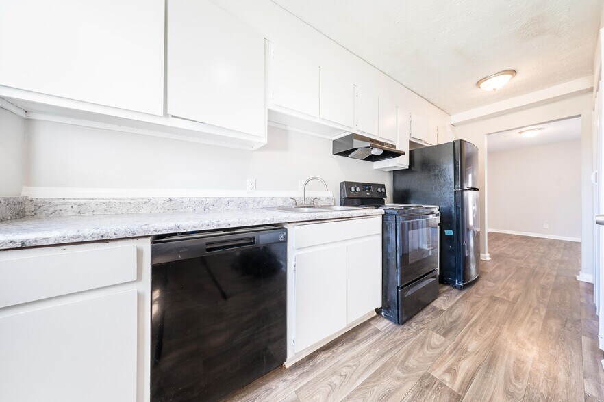 More Photos Of 1655 N Atwood Dr, Macon-Bibb Apartments For Sale