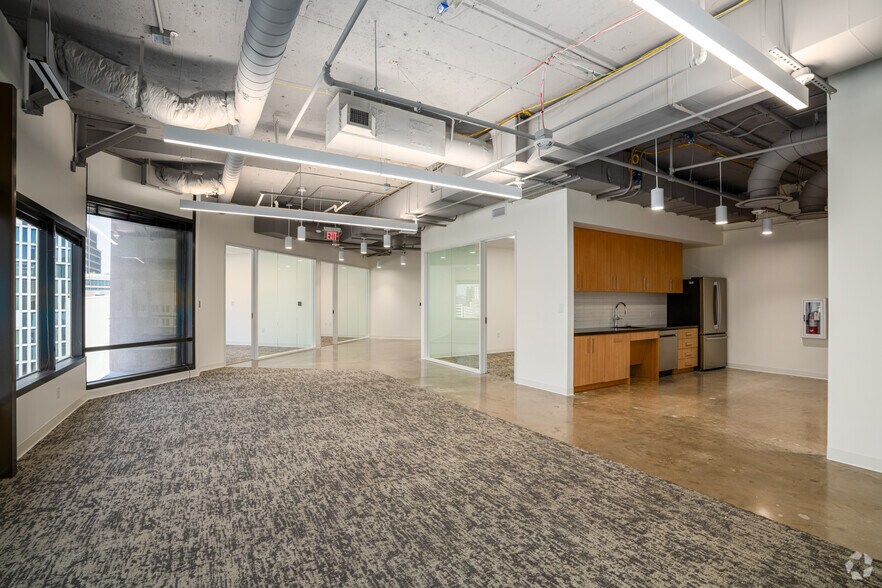 More Photos Of 701 Brazos St, Austin Office For Lease