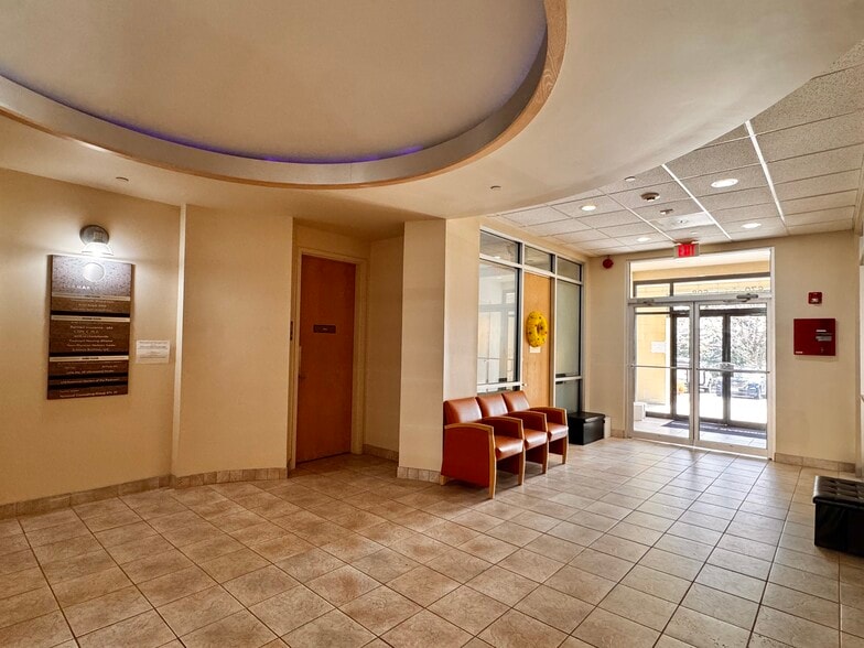 More Photos Of 684 Berkmar Cir, Charlottesville Office For Lease